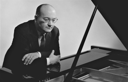 Андор Фолдеш (Фёльдеш)