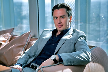 Денис Власенко. Фото с официального сайта.