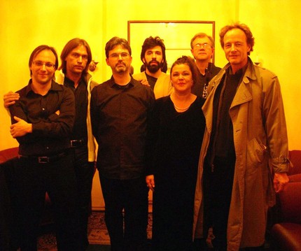 На фото: музыканты МАСМ и Беат Фуррер (крайний справа), 2012