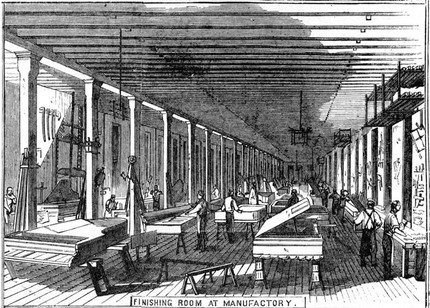 Цех финишной отделки роялей на фабрике