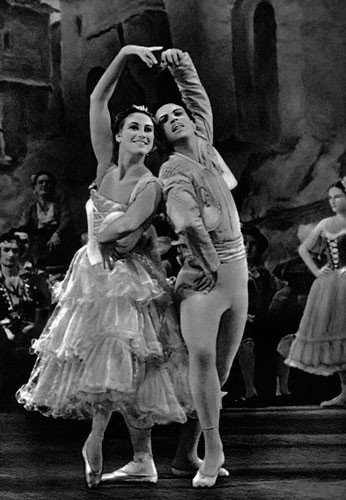 Вахтанг Чабукиани — Фрондосо, Майя Плисецкая — Лауренсия (балет «Лауренсия» А. Крейна), Большой театр, 50-е гг.